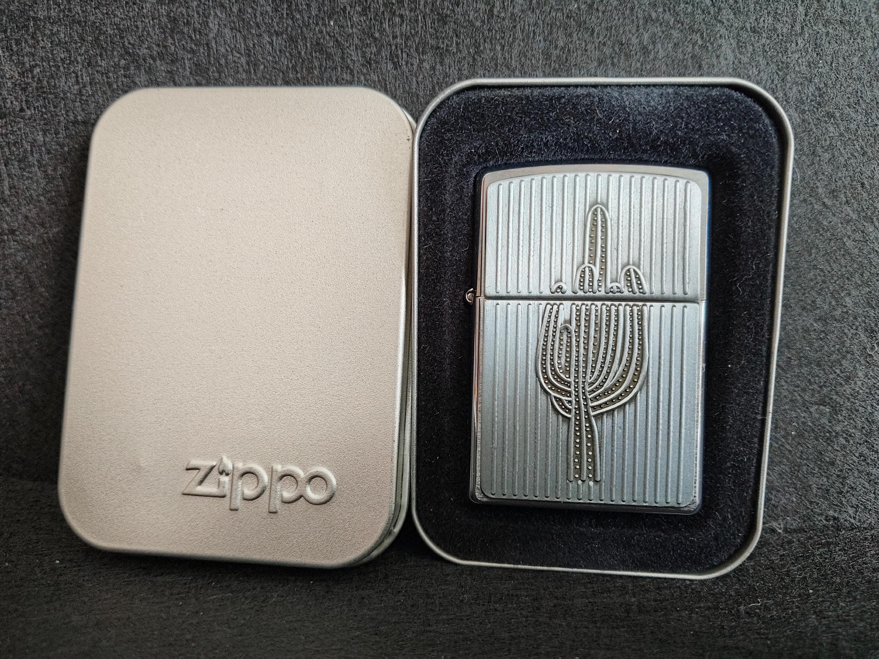Lighter Zippo.zippo New.bradford,pa.2002.zippo Cactus.in