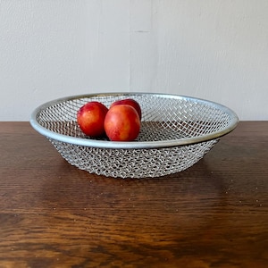 Vintage Silver Wire Bowl: Industrial Metal Fruit Bowl, Minimalist Decor