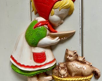 Vintage 70s Kitsch Wall Decor: Little Girl with Cats - Homco