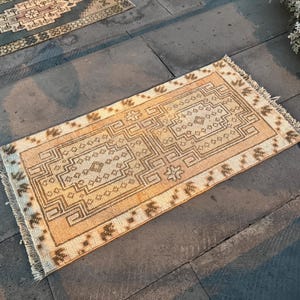 Handmade Turkish Wool Rug: Vintage Anatolian Doormat (1.7 x 3.1 ft)