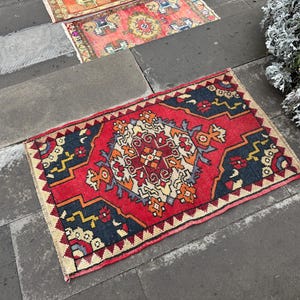 Handmade Turkish Wool Rug: Vintage Red Doormat (1.10x3 ft)