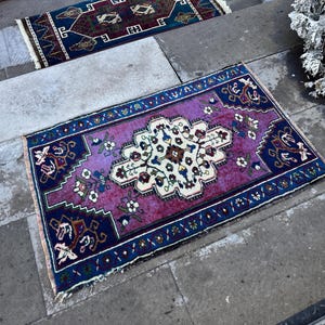 turkish handmade rug - doormat rug - bathroom rug -vintage small rug -small powder room rug - home decor rug -small purple rug -1.11 x 3. ft