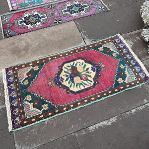 turkish small rug - bathroom rug -vintage rug - handmade wool rug - doormat rug - entrance rug - purple small decor rug - 1.7 x 3.3 ft