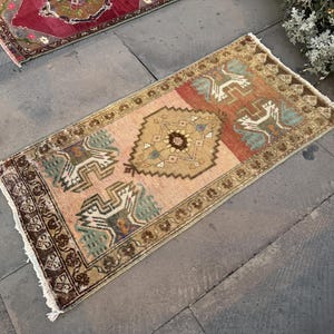 Handwoven Turkish Wool Rug: Vintage Anatolian Doormat (1.7x3.3 ft)