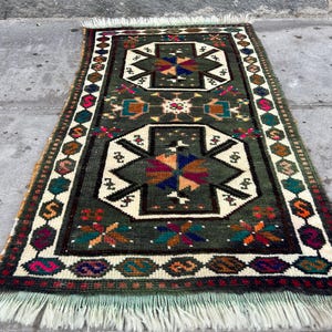 turkish rug - vintage small rug - handmade wool mini rug -  small kitchen  rug - turkish bedroom rug - doormat rug - bathroom rug - 1.7x2.8