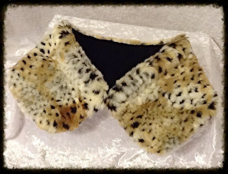 Cheetah Faux Fur Collar Lined in Black Velvet | Etsy