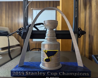 St. Louis Blues 2019 Stanley Cup Trophy with Arch: Unique Collectible