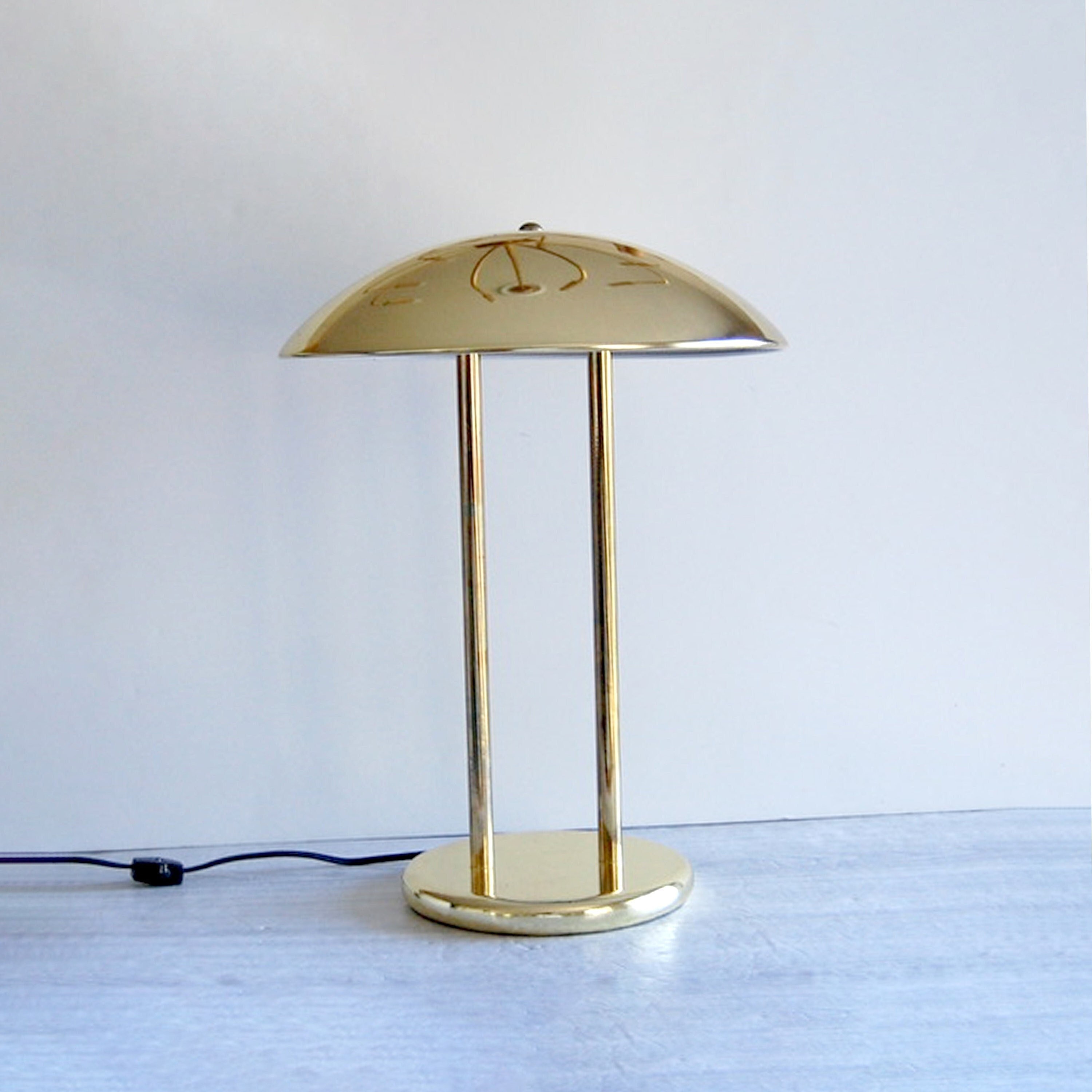 Ufo Table Lamp - Etsy