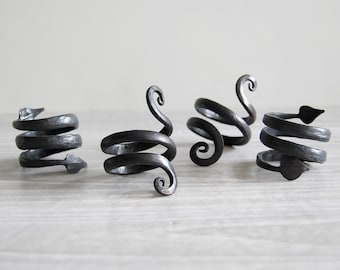 90s Wrought Iron Artisan Blacksmith Forged Vine and Leaf Napkin Rings Set of 4