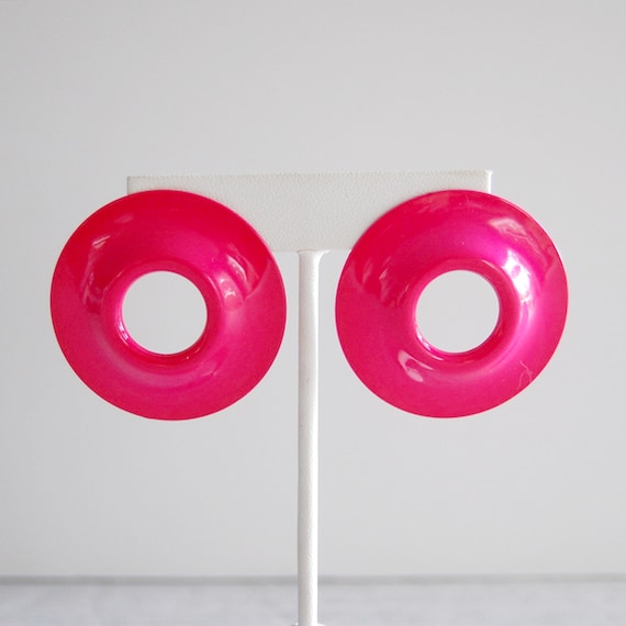 neon pink enamel earrings, vintage enamel earring… - image 1