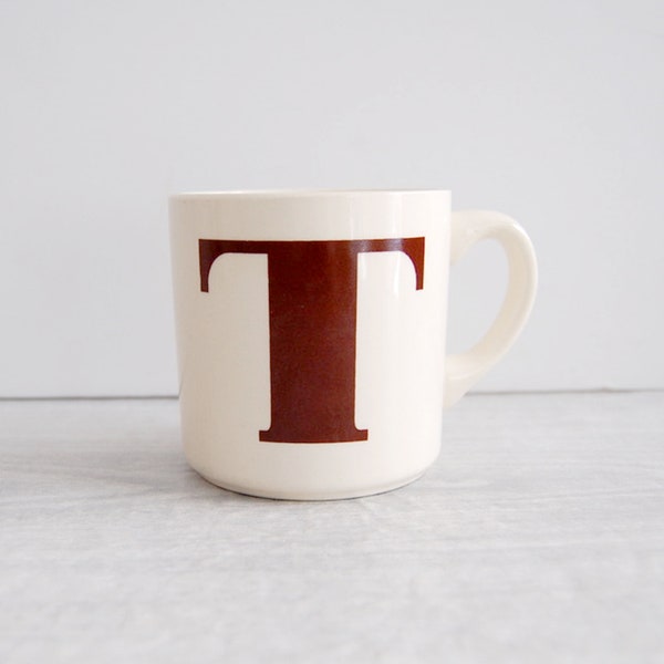T letter mug, vintage T mug, vintage personalized gift, vintage houze mug, vintage houze letter mug, vintage coffee cup, vintage initial mug