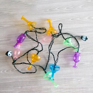 cocktails string lights, vintage cocktail string lights, vintage cocktail glasses string lights, vintage bar decor, vintage string lights