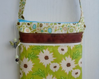 Green Floral Cross Body Bag / Daisy Cross Body Purse / Green Shoulder Purse