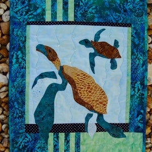 Sea Turtle Wall Hanging / Sea Turtle Art / Sea Turtle Quilt