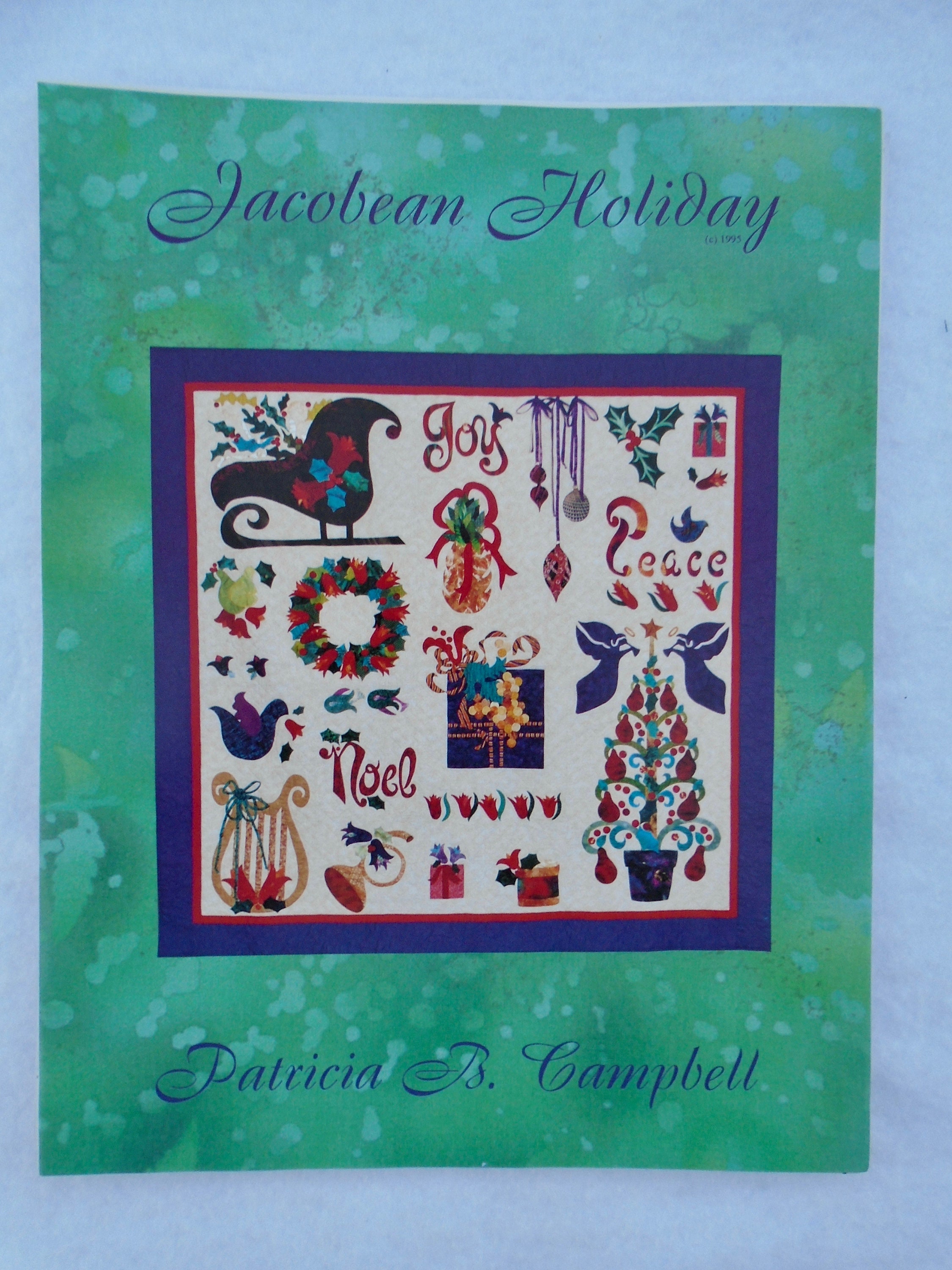 Wool Applique Pattern jacobean Heart Embroidery Pattern Sachet Pin