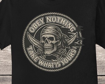 Camiseta con estampado de calavera pirata, estilo urbano rebelde para motivar al gimnasio.