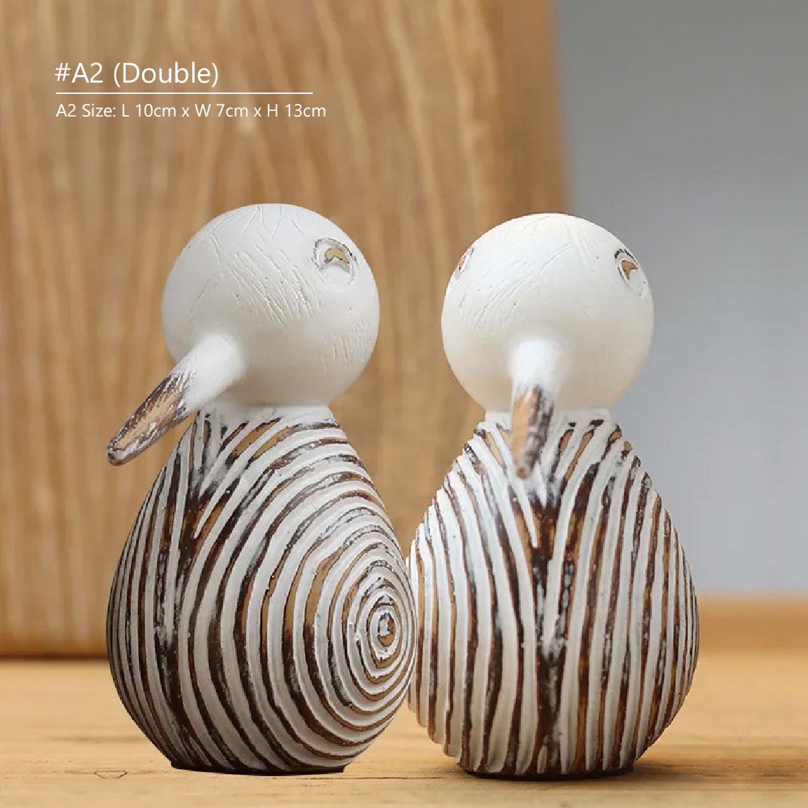 ホワイト樹脂製キツツキ装飾セット 素朴な農家の鳥の置物 棚や机用