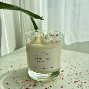 Sweet Sprinkle Candle - sweet scented candle - handmade soy wax candle with sprinkles - sweet gift - dessert look - candle with sprinkles