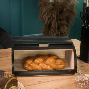 Brödlåda i trä med rulllock, svart brödförvaring för kök, kompakt låda för bröd och bakverk, modern matorganisatör