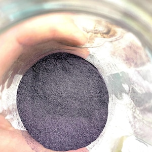 Plowden & Thomson Pearl Violet Glass Frit: Fine Powder (COE 100-104)