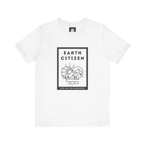 Earth Citizen T-shirt - Love has no boundaries