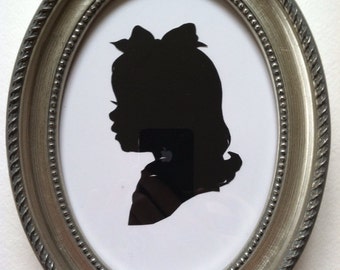 5x7 inch Silver Oval Wood Frame for Silhouettes
