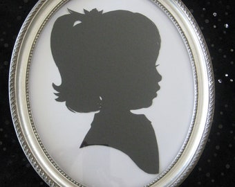 8x10 Silver Oval Wood Frame for Silhouettes