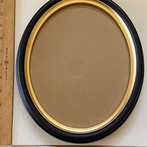 8x10 Black Oval Real Wood Frame with Hand Gold Leafed Inner Lip image 4