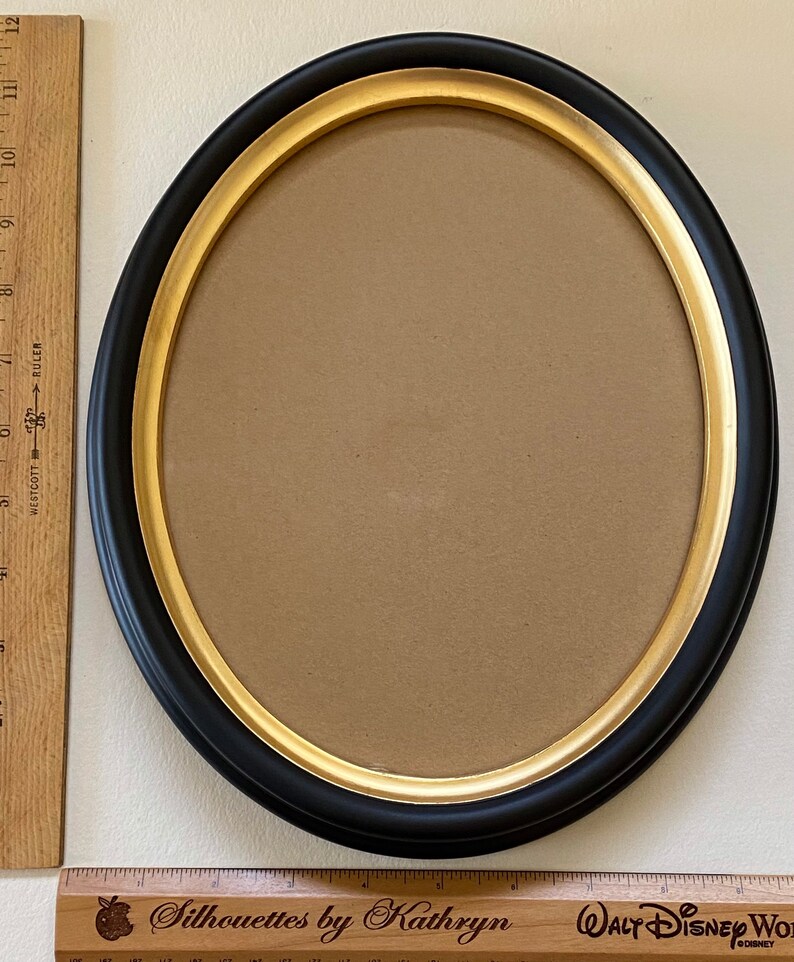 8x10 Black Oval Real Wood Frame with Hand Gold Leafed Inner Lip image 4