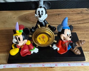 Disney Mickey Mouse 75e verjaardagsklok • Steamboat Willie, Sorcerer's Apprentice & Band-concert