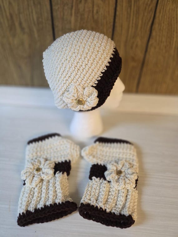 Handmade Crocheted off White Ivory/brown Cap Hat and  display picture 2