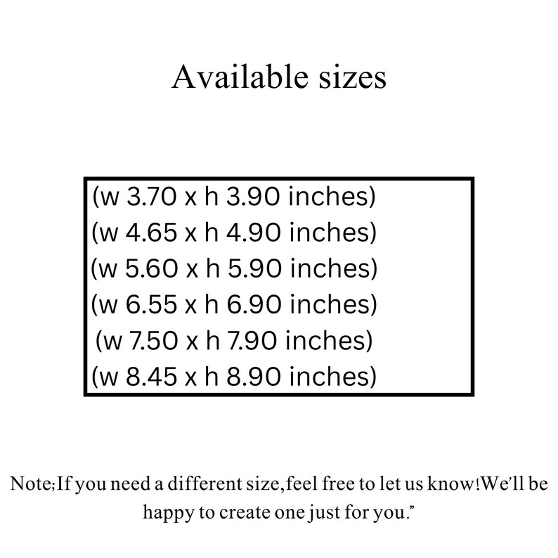 Puede incluir: Fondo blanco con el texto "Available sizes" y una lista de dimensiones en pulgadas: 3,70 x 3,90, 4,65 x 4,90, 5,60 x 5,90, 6,55 x 6,90, 7,50 x 7,90 y 8,45 x 8,90. Debajo de la lista hay una nota sobre tama&ntilde;os personalizados.