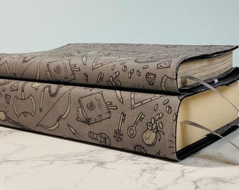 DND Loot & Weapons Adjustable Book Cover