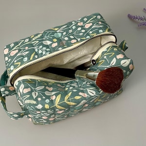 Green Botanical Quilted Makeup Bag: Cotton Cosmetic & Toiletry Bag
