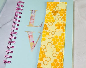 Honeycomb Fabric Pen Holder Bookmark: Elastic Journal Accessory