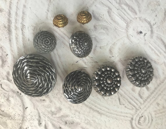 Real Metal Pewter Tone Shank Buttons Very Decorative Pretty 6pcs