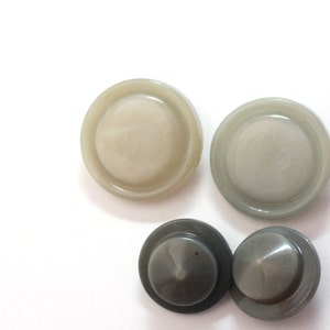 Vintage /  Moss and Sage Vintage Bakelite/Celluloid Scored Edge Shank Buttons - 2 pair (4) / Sewing / Trim / Collectible