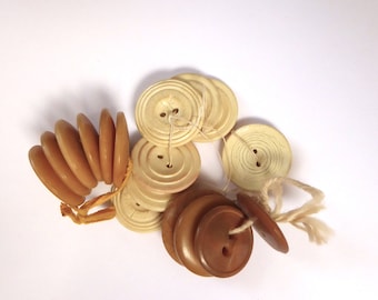 Antique Buttons / Celluloid, Rubber & Early Polymers / Asst Mix  / Strung / Shabby Chic / Sandstone Collection of 17
