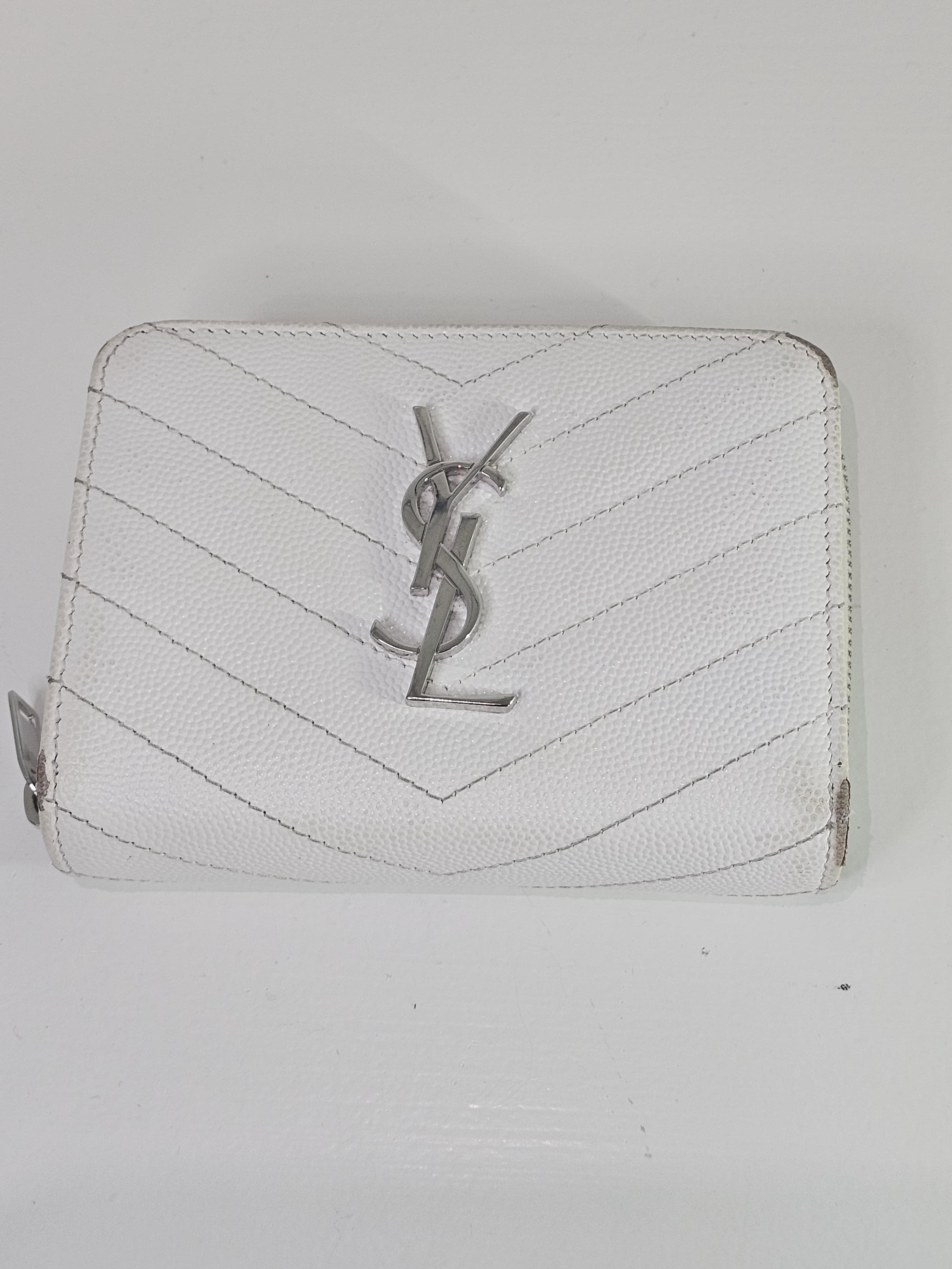 SAINT LAURENT 二つ折り財布 ホワイト キルティング il_fullxfull.6908047245_3c9n.jpg
