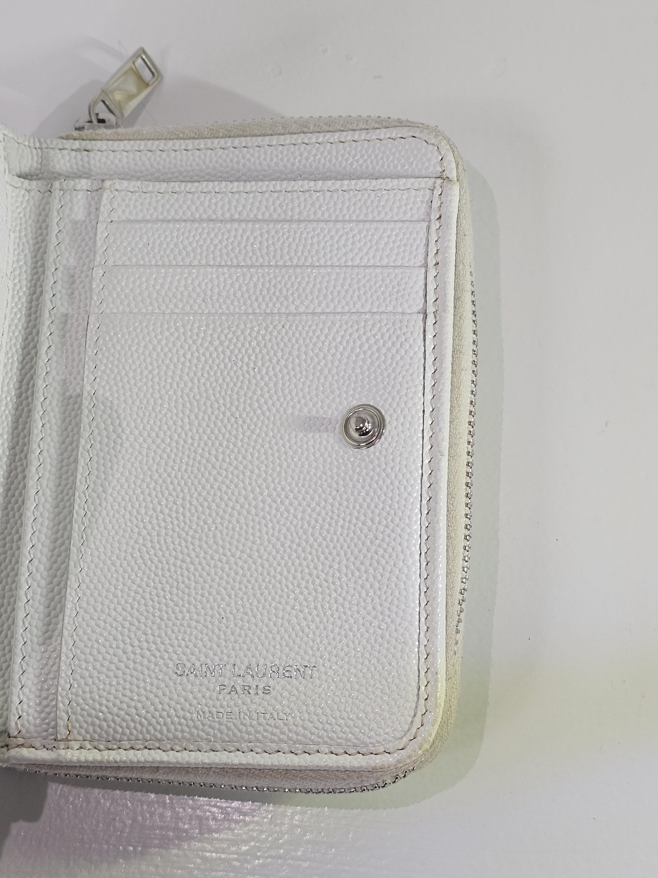本物のYSLホワイトキルティング二つ折り財布 - Etsy 日本