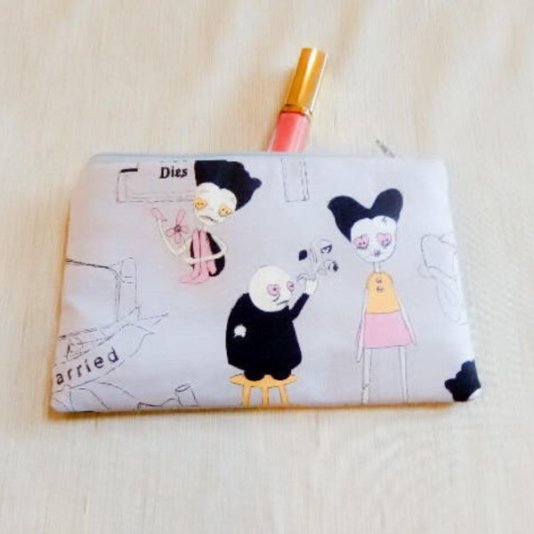 Zombie-Geschenk für Halloween / Geschenk für sie / Make Up Tasche / BFF Geschenk / Geburtstagsgeschenk / Geschenk für Frauen / handgemachte Geschenk / Geschenk für Teenager / co Arbeiter Geschenk