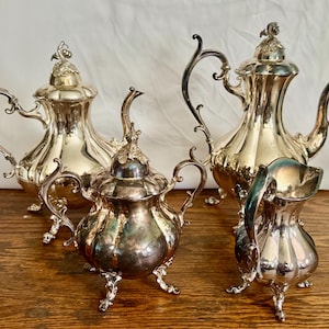 Vintage Reed and Barton “Winthrop 1795” Silverplate Tea & Coffee Set – 4 Pc Ornate Rococo Revival, Bell Marked