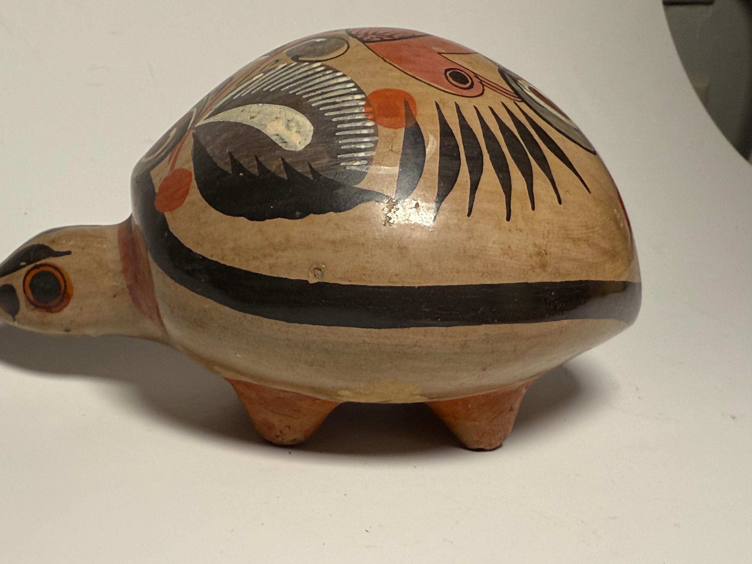 手描きのメキシコ陶器製亀の置物 – ヴィンテージ・トナラ・フォーク