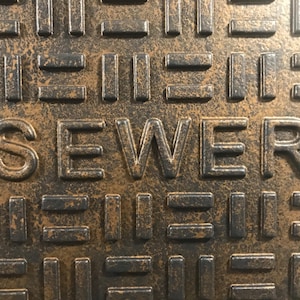 WD5. 24&quot; Diameter Replica New York City Sewer Manhole Cover Wall Decor | Big Apple Sewer Manhole Cover Wall Art.  Iconic Big Apple Memento