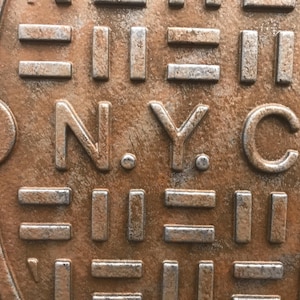 WD11. 24&quot; Replica New York Sewer Manhole Cover Wall Decor | Manhole Cover Wall Art Iconic Big Apple Memento