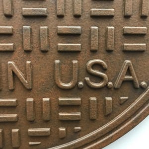 WD18. 24&quot; Replica New York Sewer Manhole Cover Wall Decor | Manhole Cover Wall Art Iconic Big Apple Memento