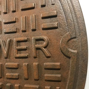 WD15. 24&quot; Replica New York Sewer Manhole Cover Wall Decor | Manhole Cover Wall Art Iconic Big Apple Memento