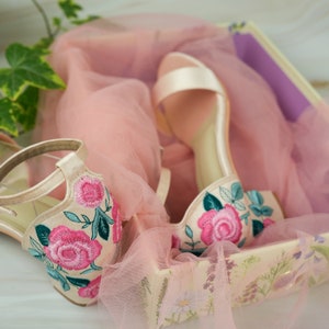 Customisable Floral Embroidered Bridal Block Shoes | Satin beige Wedding Sandals|Satin and handmade for Brides, Sizes 34-45|Multiple colours