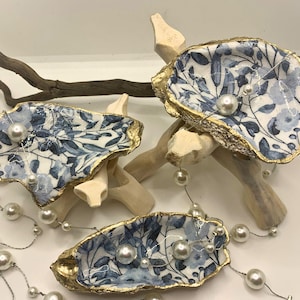 Blue Floral Oyster Shells Set, Wedding Theme, Jewelry Trinket Dish, Bridesmaid Gift, Baby Shower favor Blue Flower Decoupage