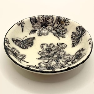 Black Floral Butterfly Jewelry Dish, Ceramic Trinket Dish, Floral Jewelry Dish,  Engagement Ring Dish, Jewelry Handcrafted Decoupage Gift